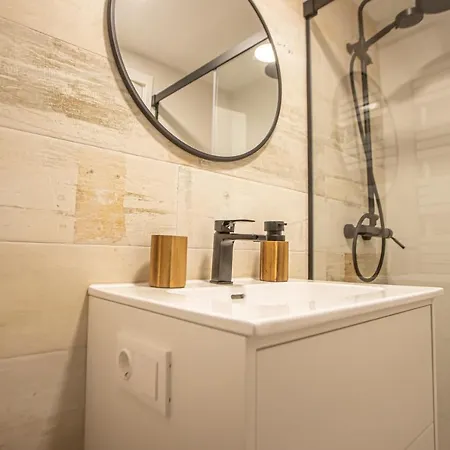 Estudio Queen Daire Sierra Nevada